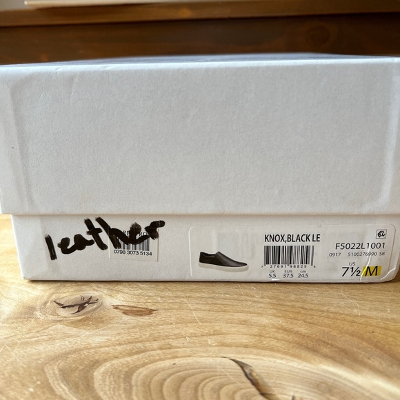 VINCE KNOX BLACK LEATHER SLIP ON SNEAKERS PLATFORM NIB 7.5 MINIMALIST MODERN - Picture 2 of 11